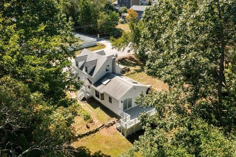 Photo of 42 Pinehurst Ave, Billerica, MA 01821 (MLS # 73462716)