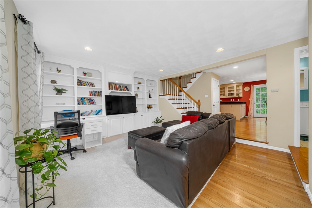 855 Wellman Ave 855
