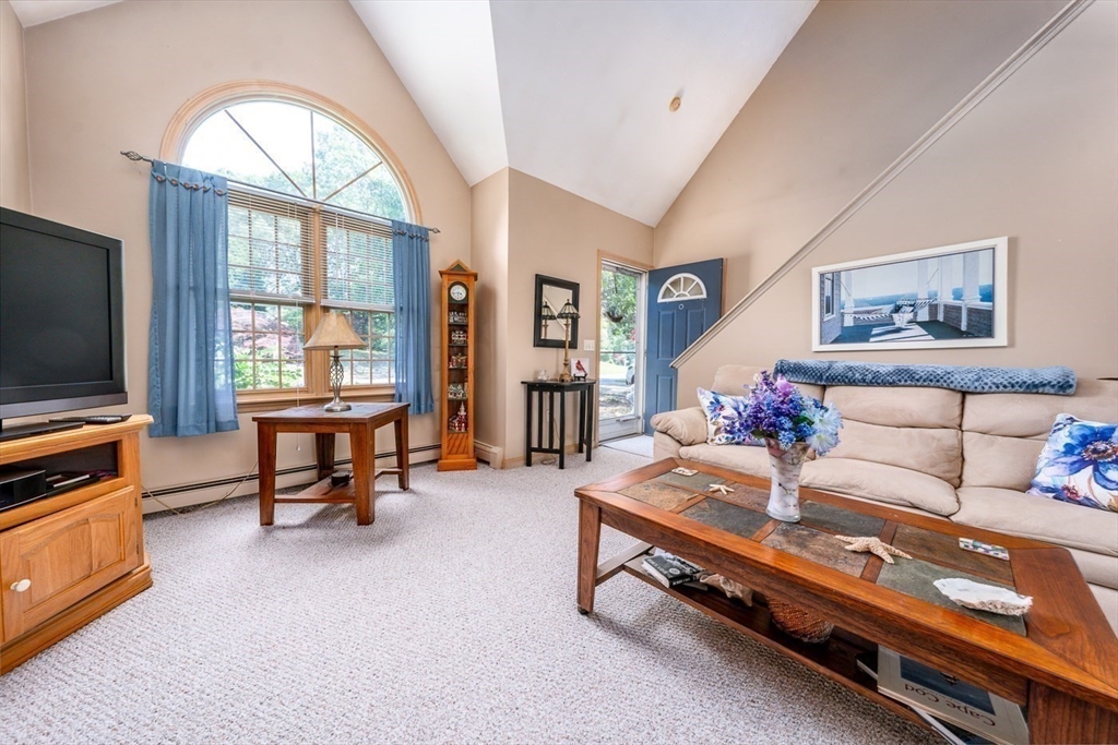 25 Waltham Circle