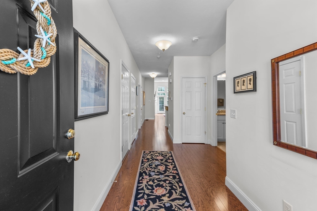 22 Grey Hawk Dr 22