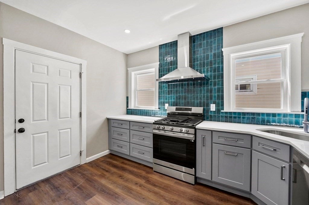 18 Lyon St #3, Boston, MA, 18 Lyon St #3, Boston, MA Photo #2