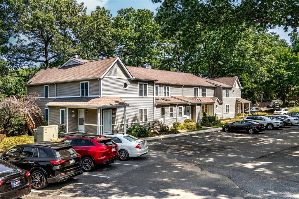 61 Abbey Memorial Dr #108, Chicopee, MA Photo #31