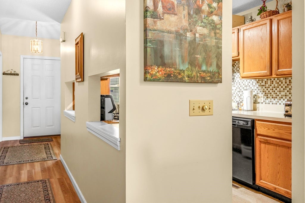 61 Abbey Memorial Dr #108, Chicopee, MA Photo #18