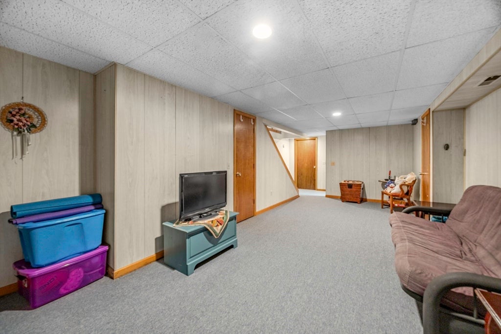 61 Abbey Memorial Dr #108, Chicopee, MA Photo #27