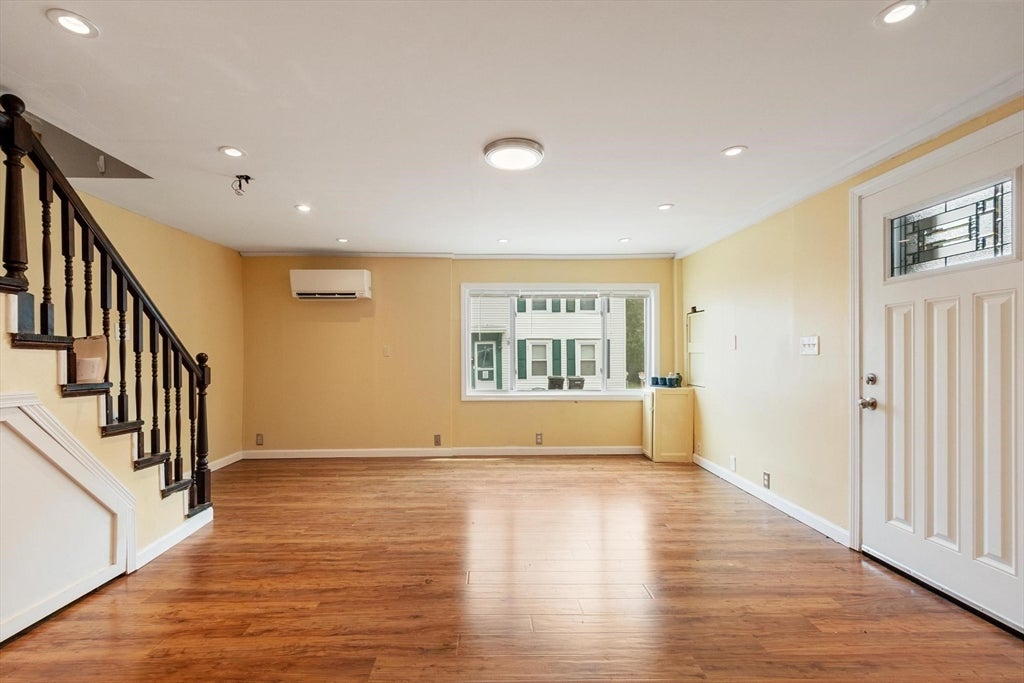 5 Mulberry St, Haverhill, MA, 5 Mulberry St, Haverhill, MA Photo #6
