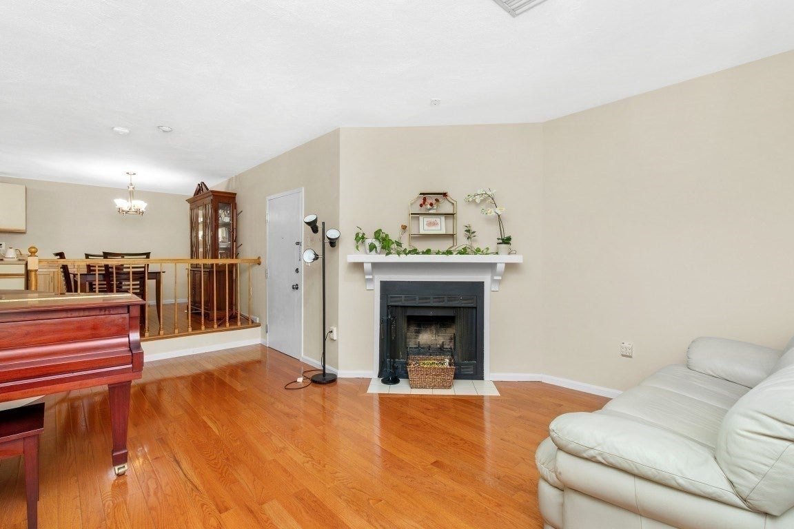 1210 Vfw Pkwy 12, Boston MA 02132