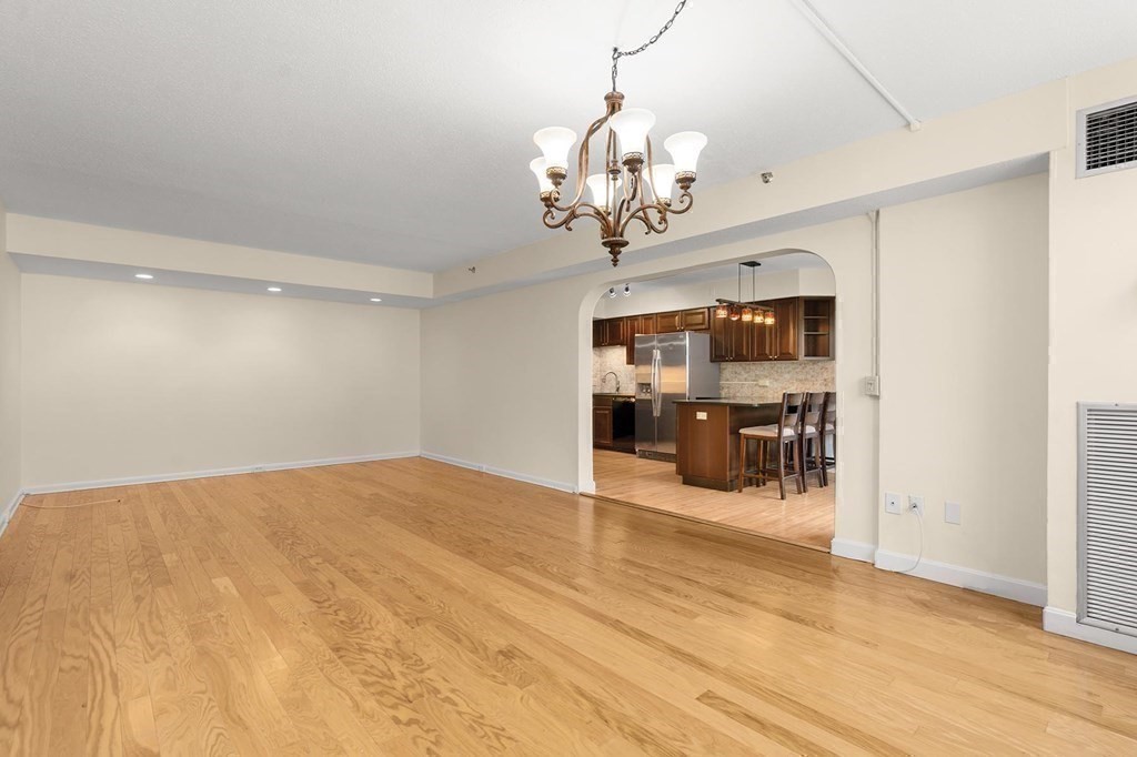 250 Hammond Pond Parkway 213S