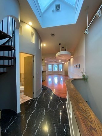 Click for 171 Beacon Street #PH, Boston, MA slideshow Click for 171 Beacon Street #PH, Boston, MA slideshow