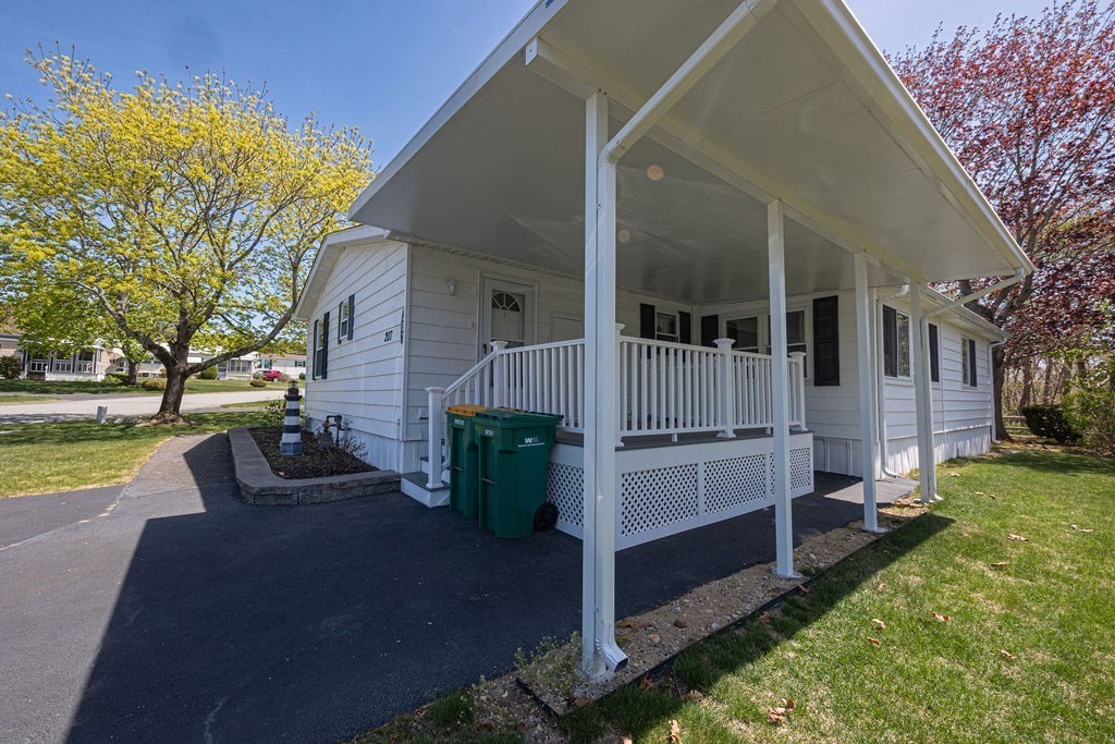 207 Viking Drive