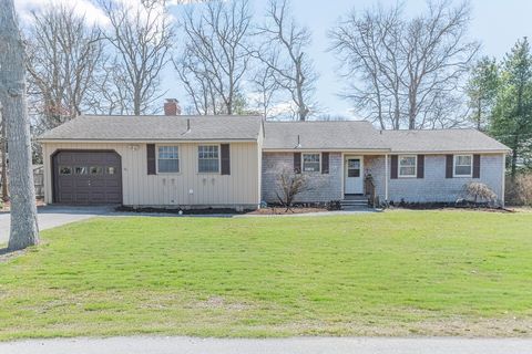 Photo of 84 Portside Circle, Falmouth, MA 02536 (MLS # 73499111)