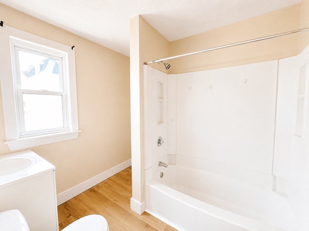 10 Valley Ave, Lynn, MA Photo #28