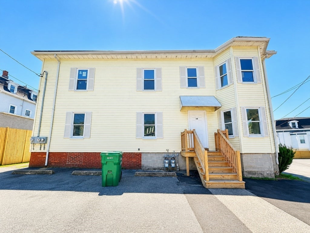 10 Valley Ave, Lynn, MA Photo #2
