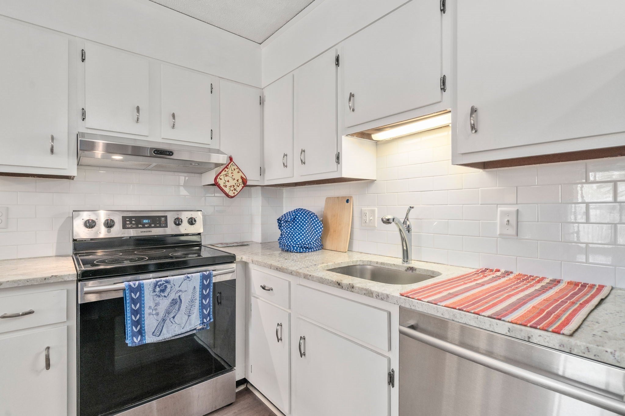 164 Galen St