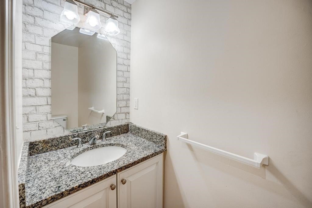 8 High St #F2, Acton, MA, 8 High St #F2, Acton, MA Photo #12