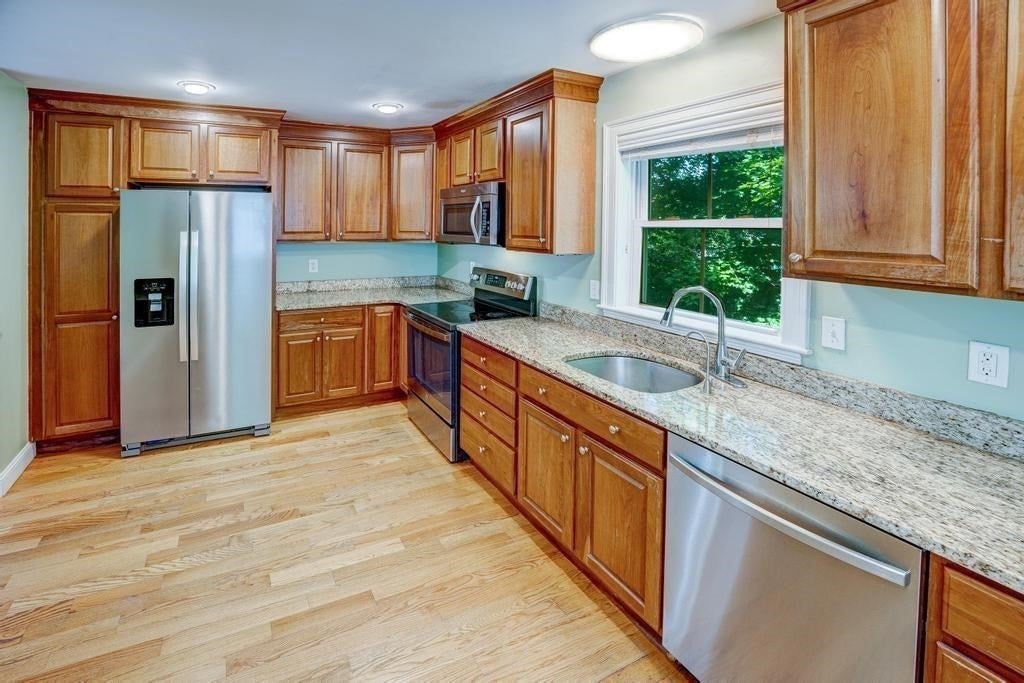 8 High St #F2, Acton, MA, 8 High St #F2, Acton, MA Photo #8