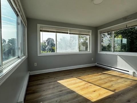 95 Farnham 3 Lawrence MA 01843