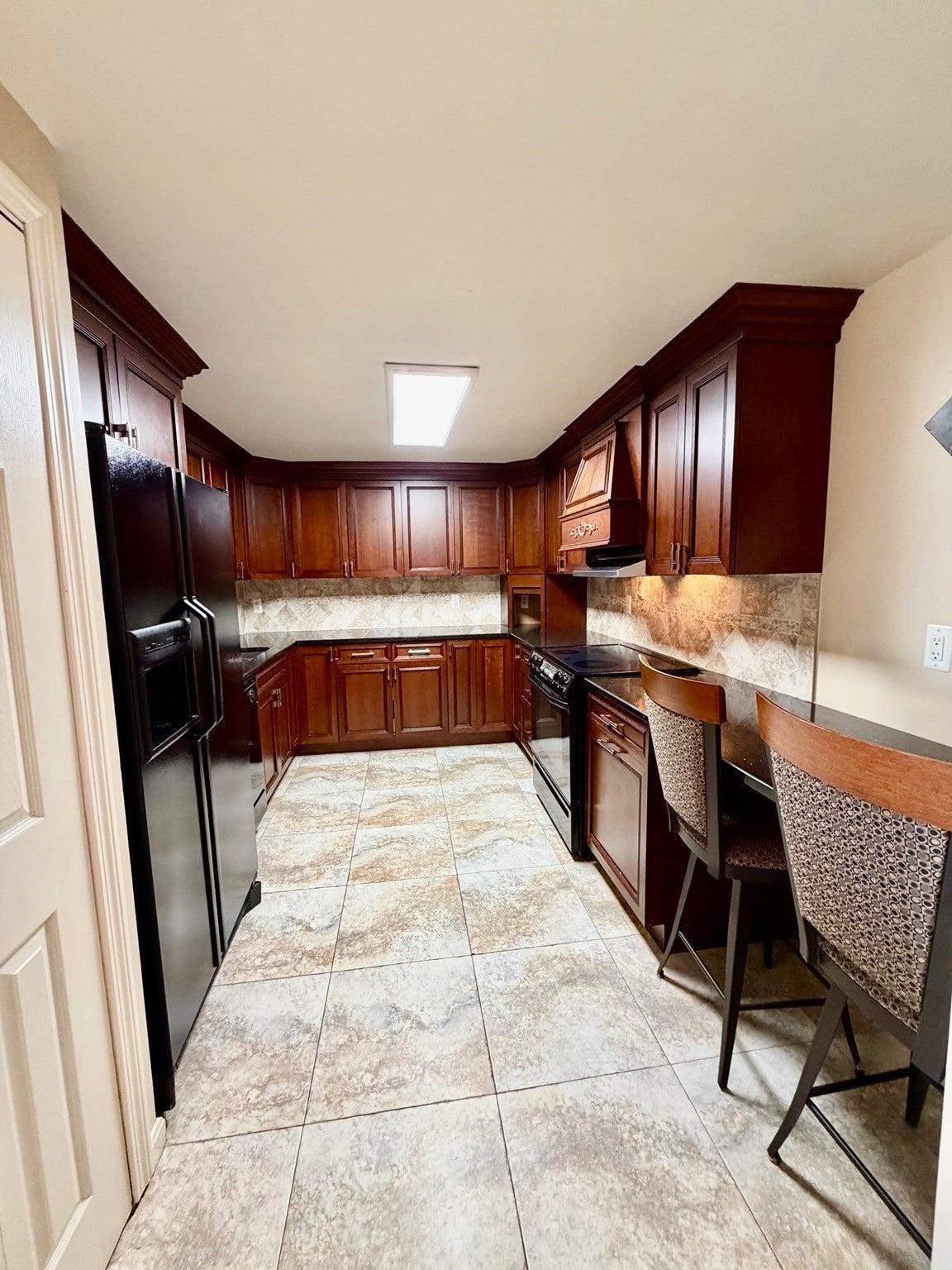 30 Revere Beach Pkwy #711, Medford, MA, 30 Revere Beach Pkwy #711, Medford, MA Photo #4