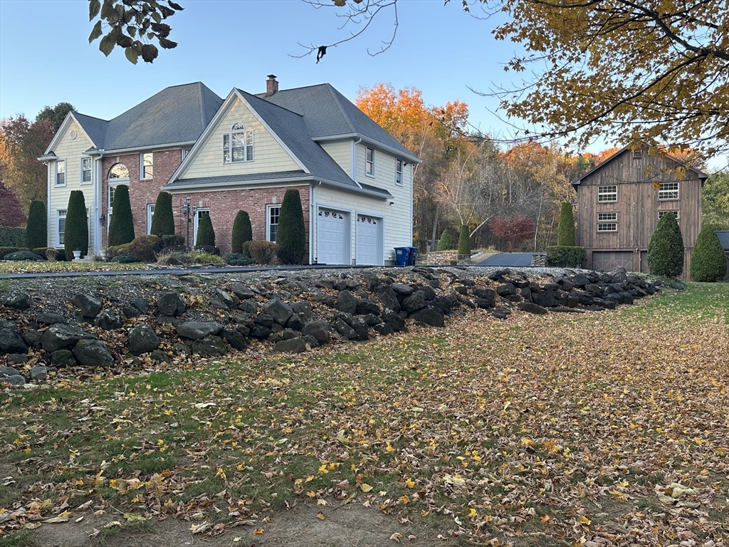 7 Rising Corner Road