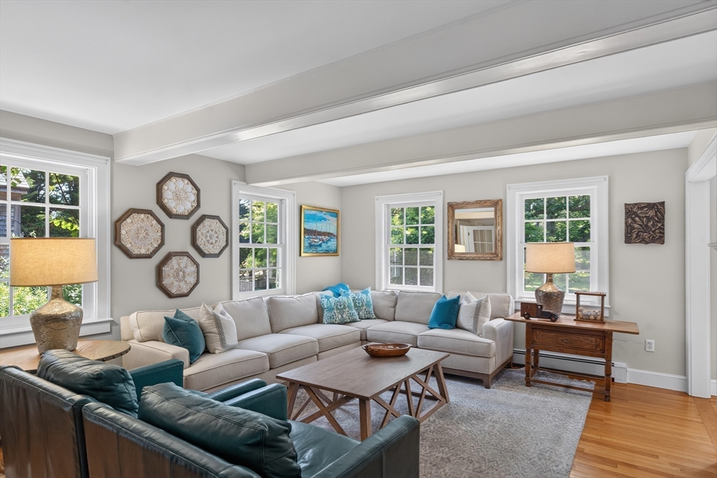 205 Meetinghouse Way