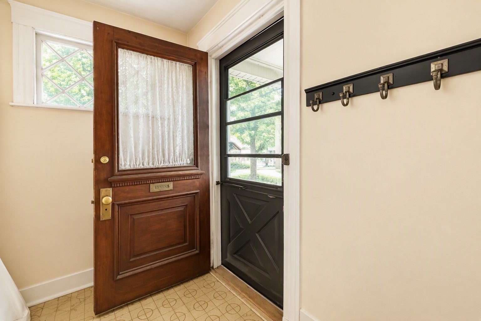 533 Main St 533