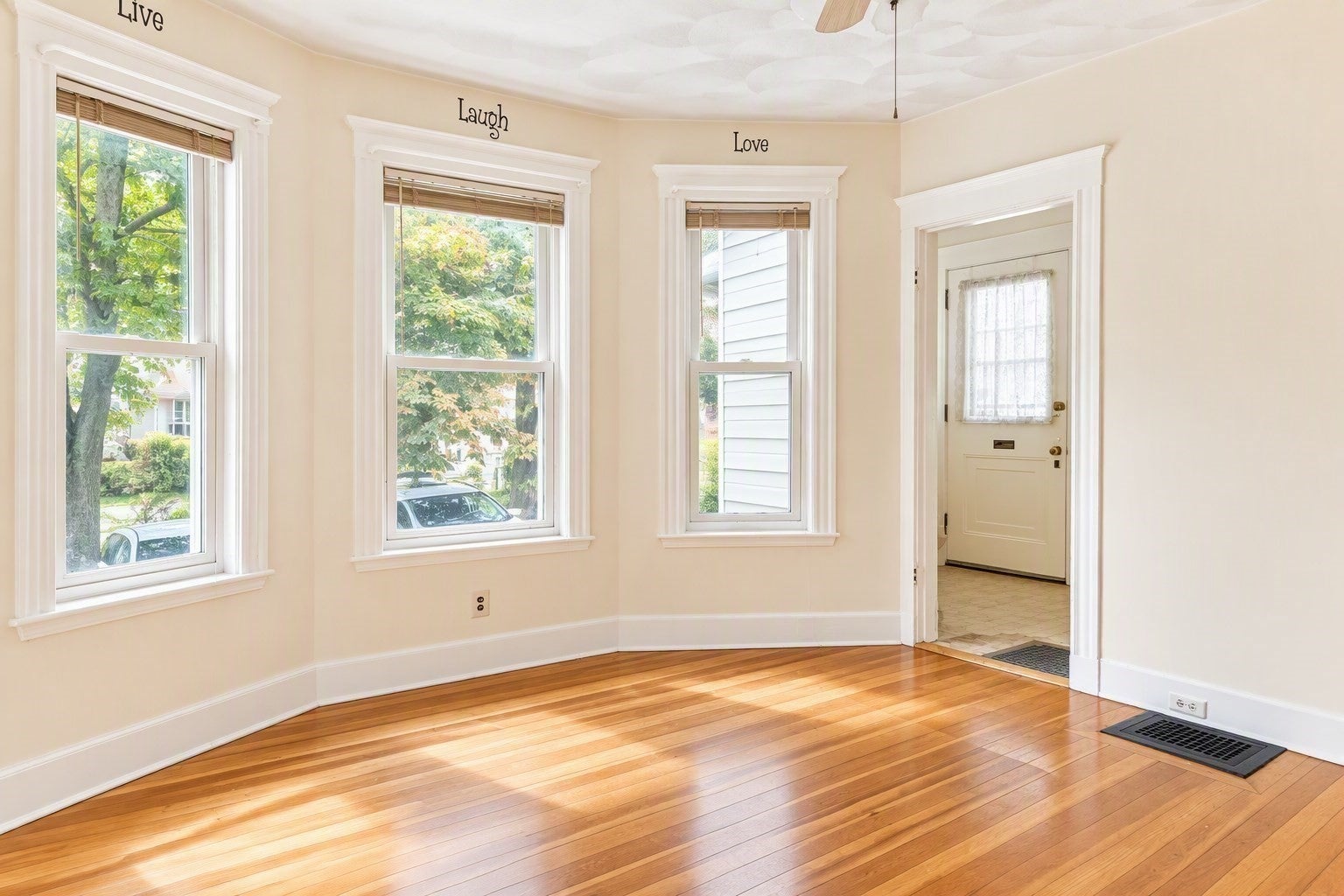 533 Main St 533