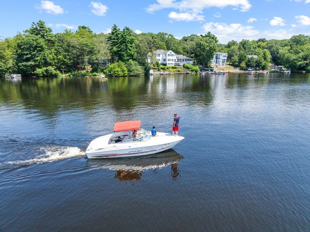 52 Fuller Shores Rd