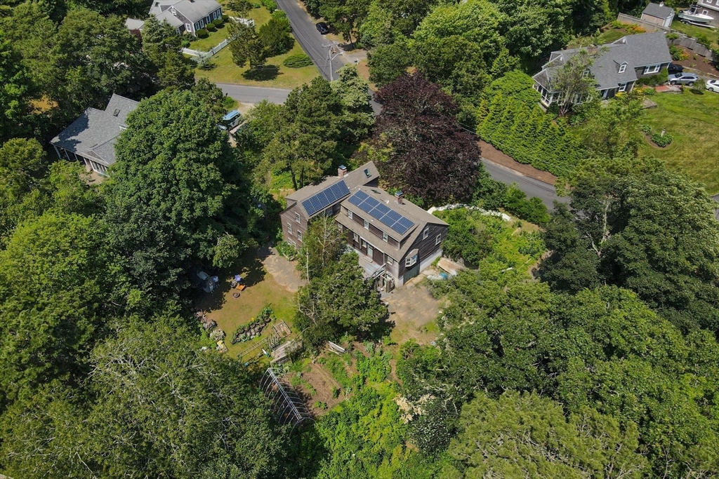 86 Vineyard Ave