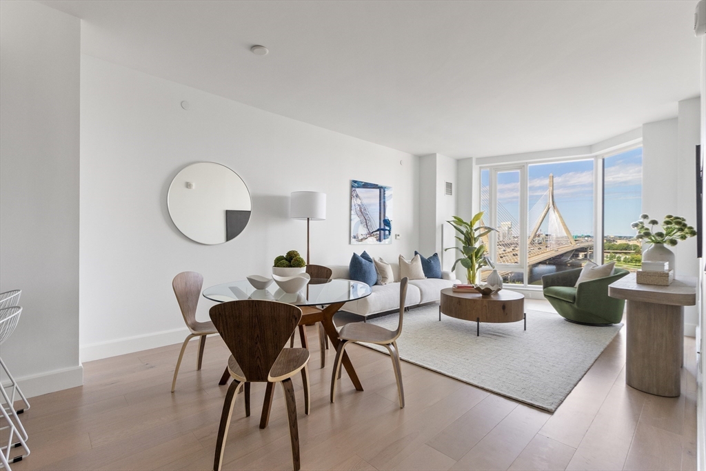 100 Lovejoy Wharf 10-E