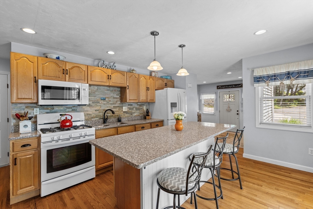45 Maplewood Ave
