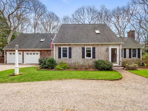 Single Family Residence in Falmouth MA 110 Heather Lane.jpg