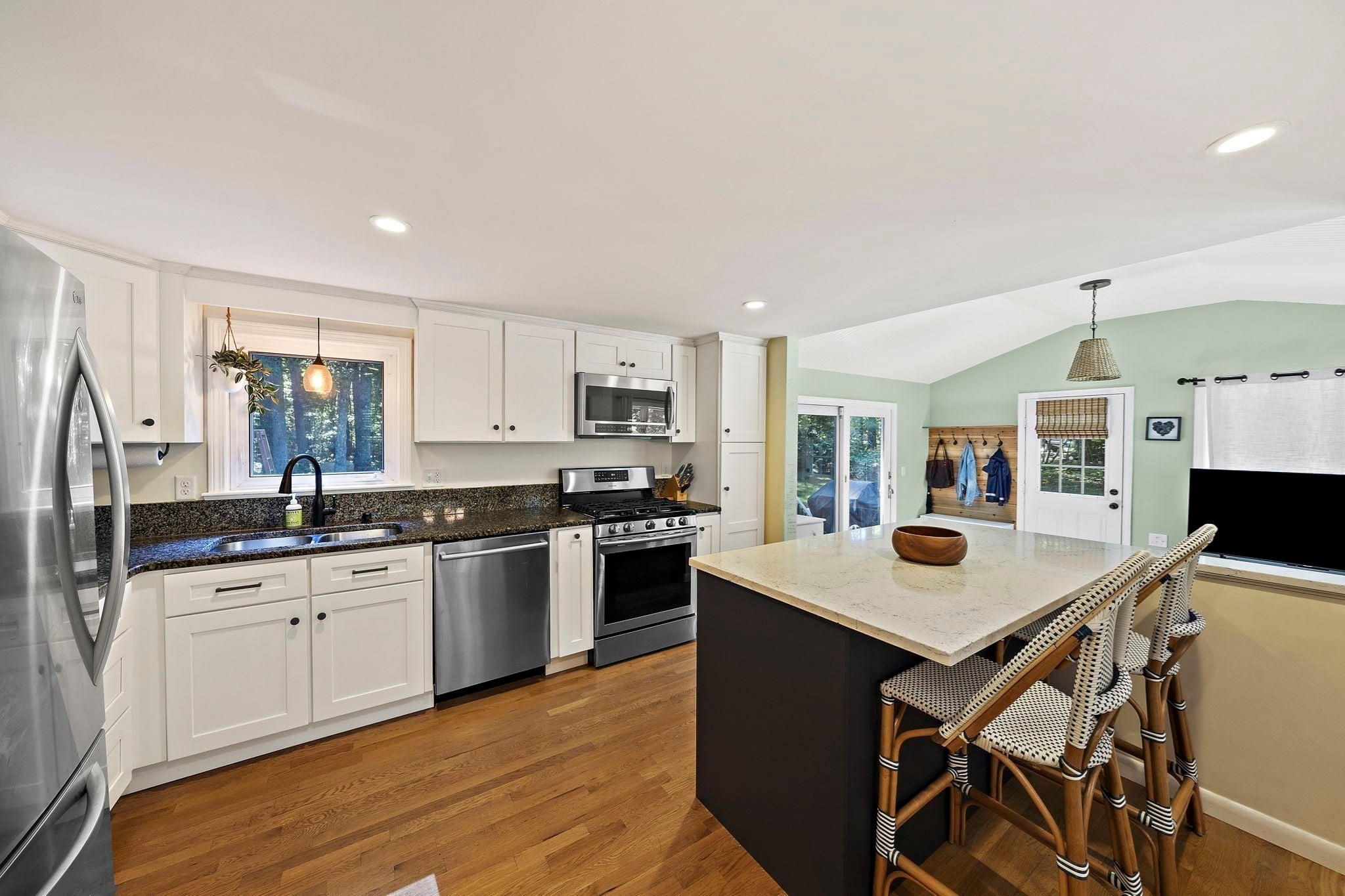 75 Oak St