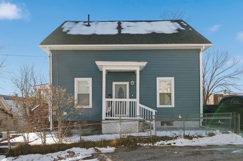 5 Ripley Place Worcester MA 01610