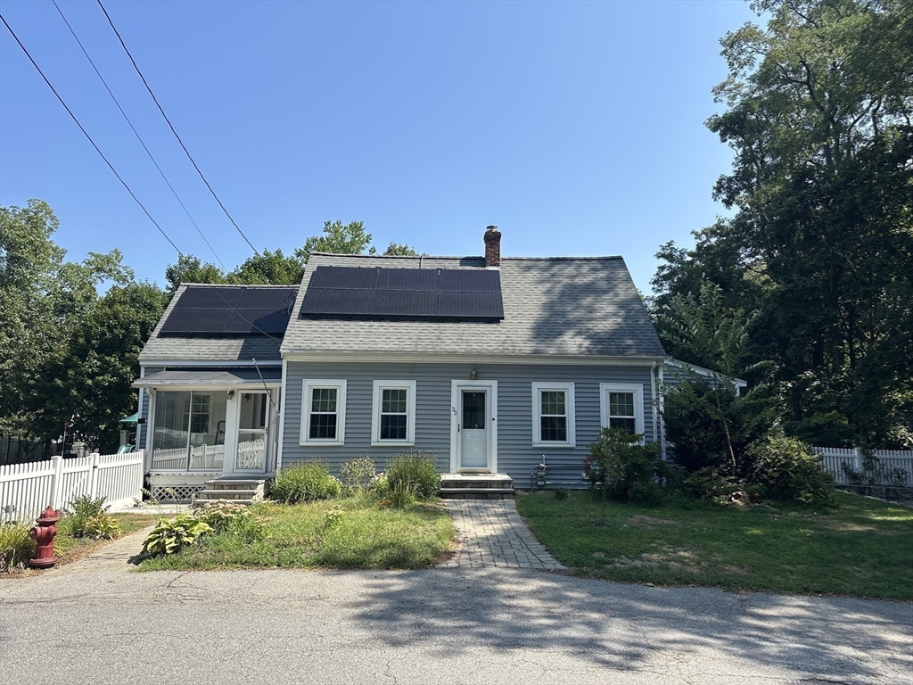 33 Dunstan Rd