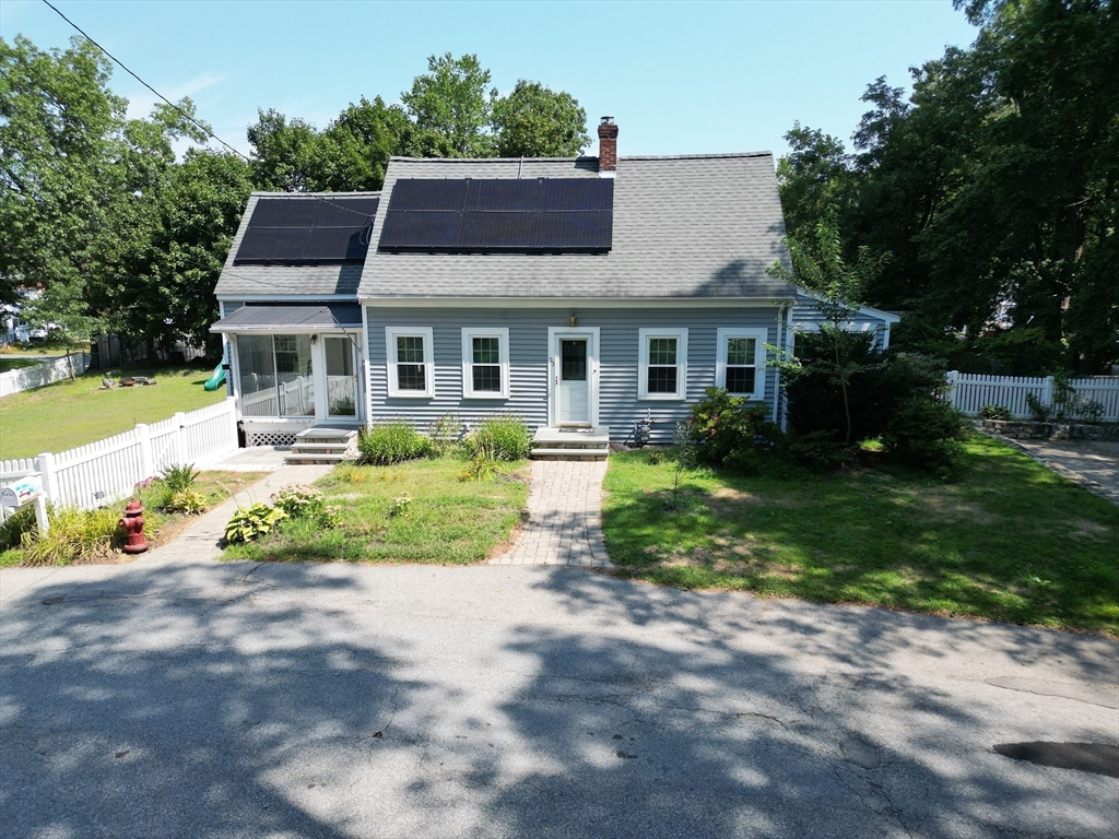 33 Dunstan Rd