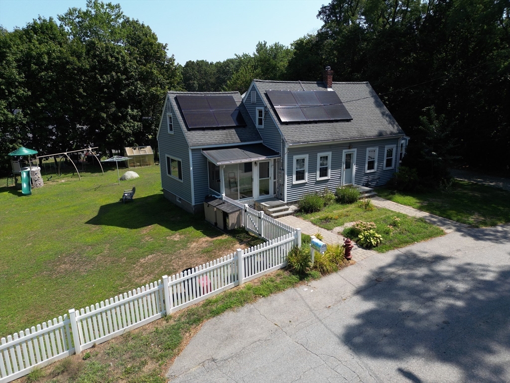 33 Dunstan Rd