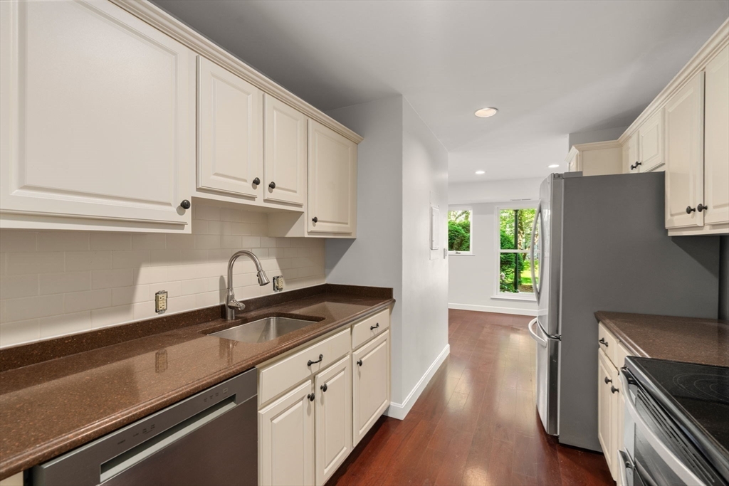 171 Swanton St 7