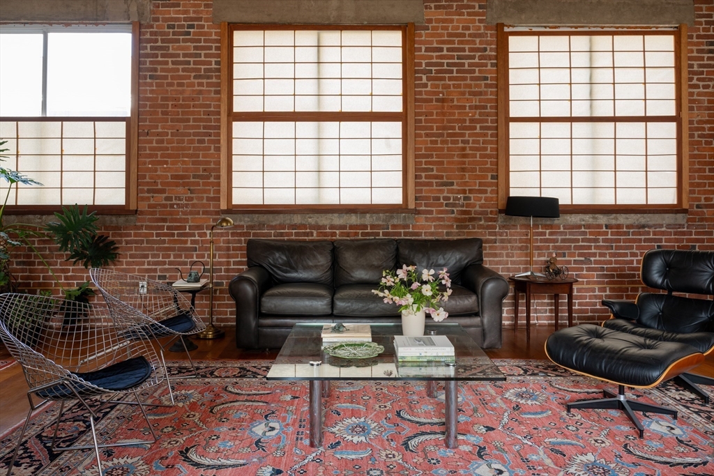 543 Green Street