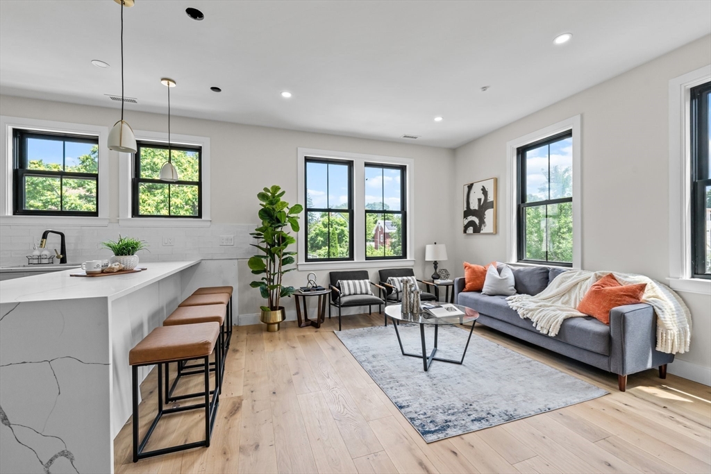 130 Cushing Street PH1