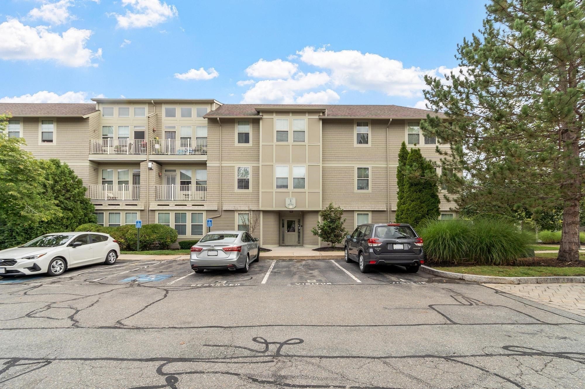 1 Harvest Dr #108, North Andover, MA, 1 Harvest Dr #108, North Andover, MA Photo #27