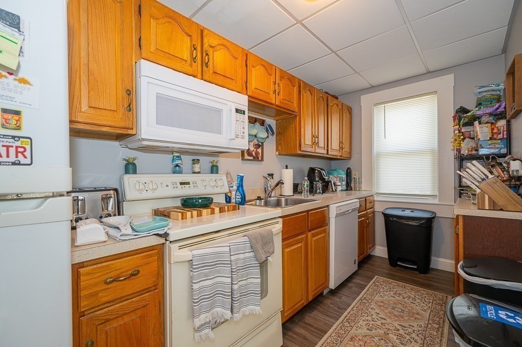 171 Oak Street 2