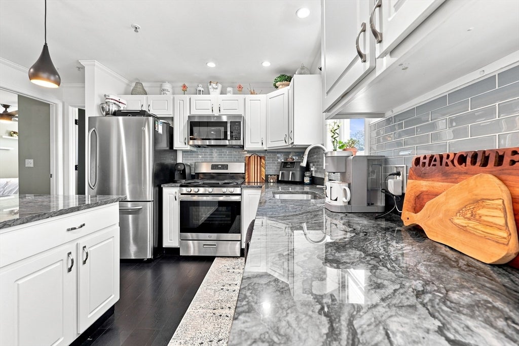20 Cable Ave #16, Salisbury, MA Photo #19