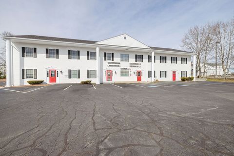 Photo of 63 Winthrop St #5, Taunton, MA 02780 (MLS # 73489804)