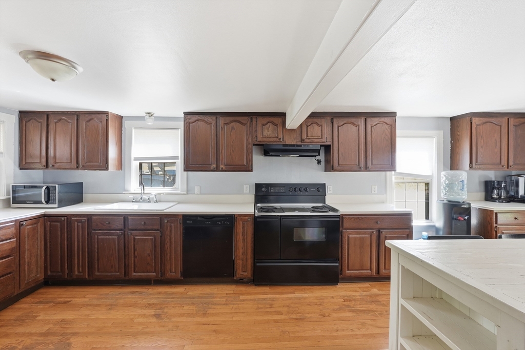 609 Willard St, Leominster, MA, 609 Willard St, Leominster, MA Photo #4