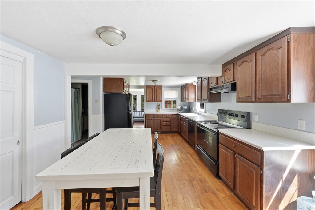 609 Willard St