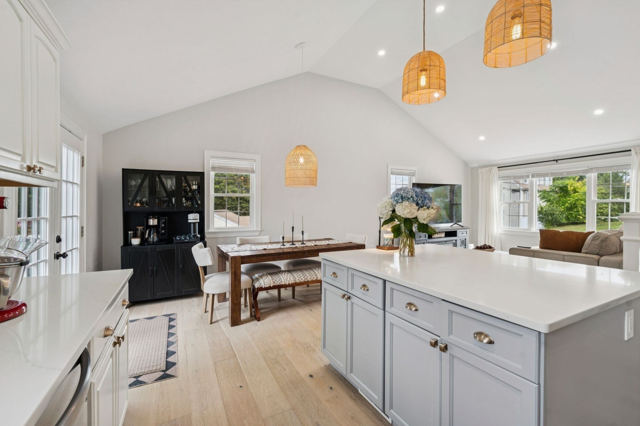 8 Skyview Ln, Woburn, MA, 8 Skyview Ln, Woburn, MA Photo #5