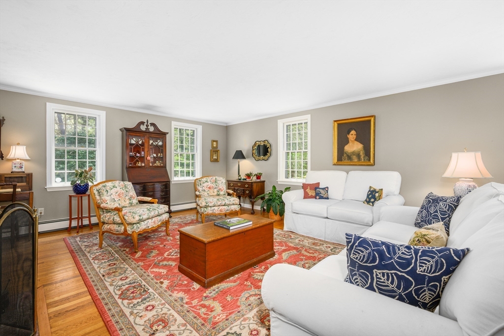 43 Village Dr