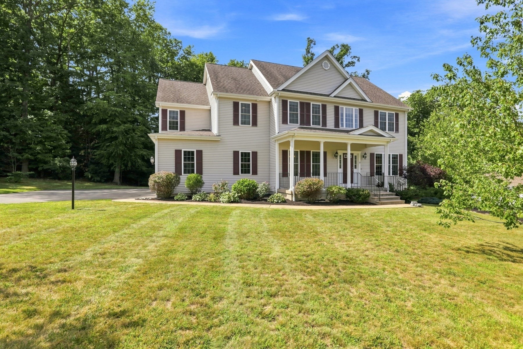 9 Forbes Rd, Hudson MA 01749