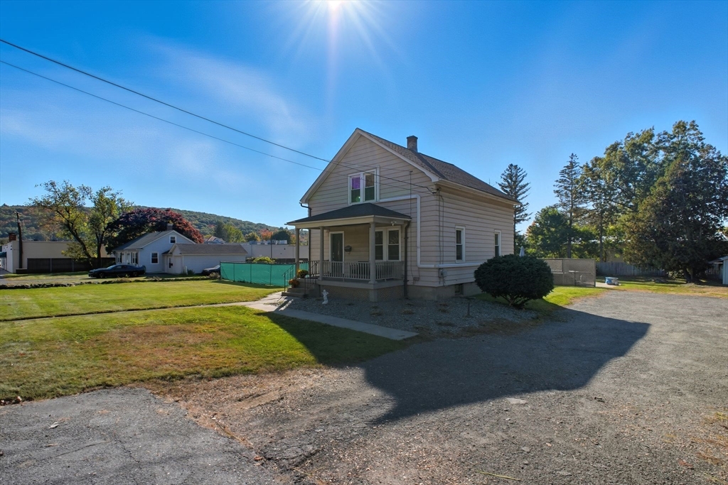 60 Randall St