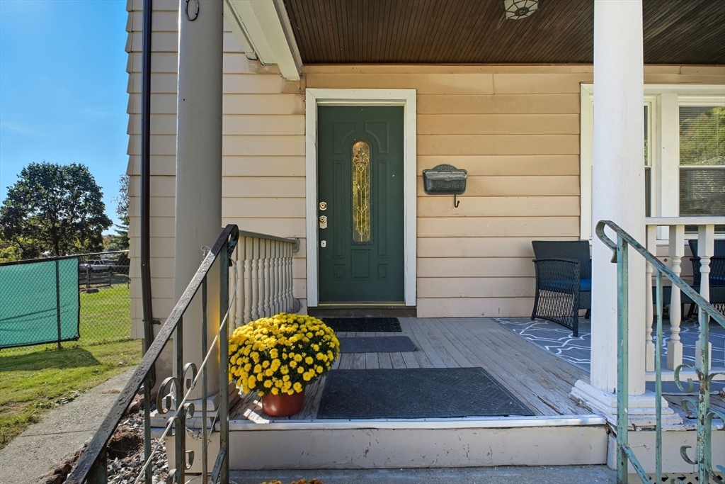 60 Randall St