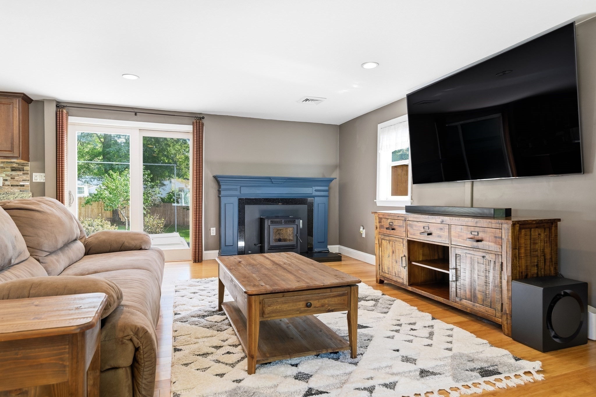25 Marie Ave, Brockton, MA, 25 Marie Ave, Brockton, MA Photo #9